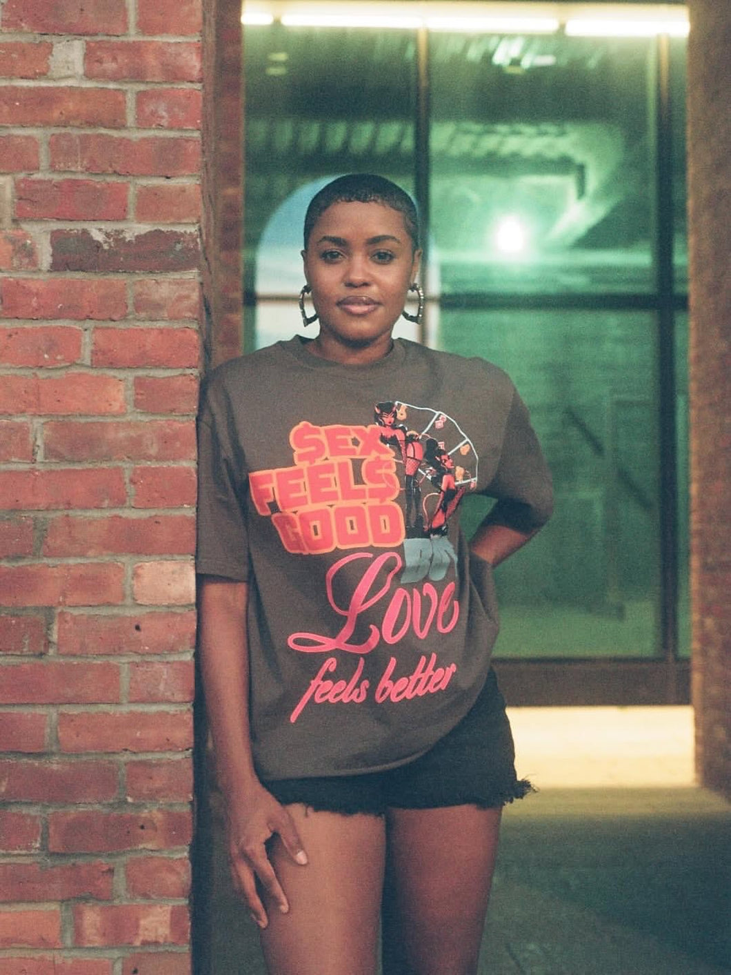 GREY SEX FEEL GOOD BUT LOVE IS BETTER